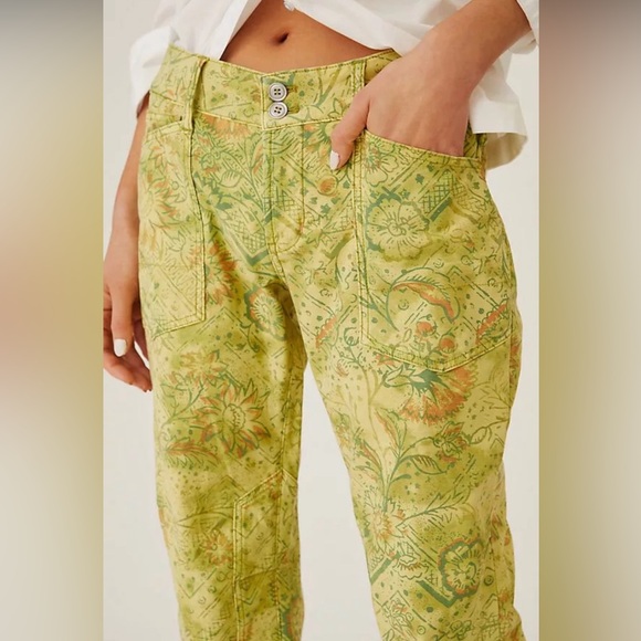 Pilcro Anthropologie Pants The Wanderer Low Rise Green Floral Size 27 - Picture 4 of 11